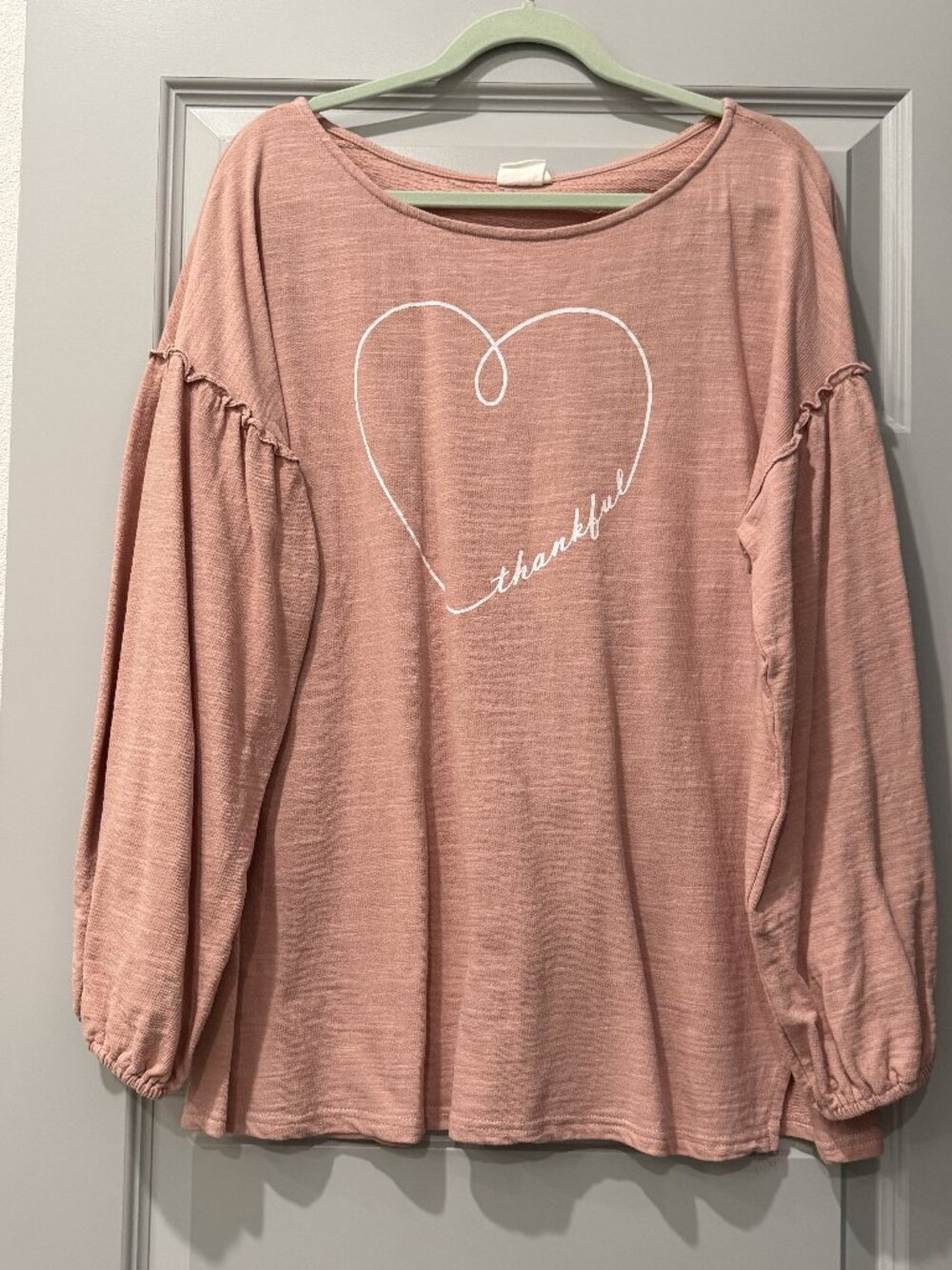 PEACH TOP  - WITH HEART - THANKFUL WRITTEN ON IT   - 100PCT COTTON - SIZE 1X